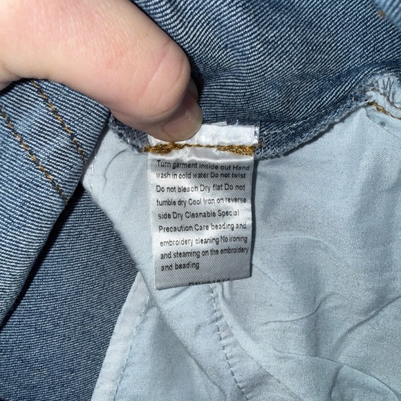 Embroidered Floral Skinny Jeans - Blue and Black - Picture 4 of 5